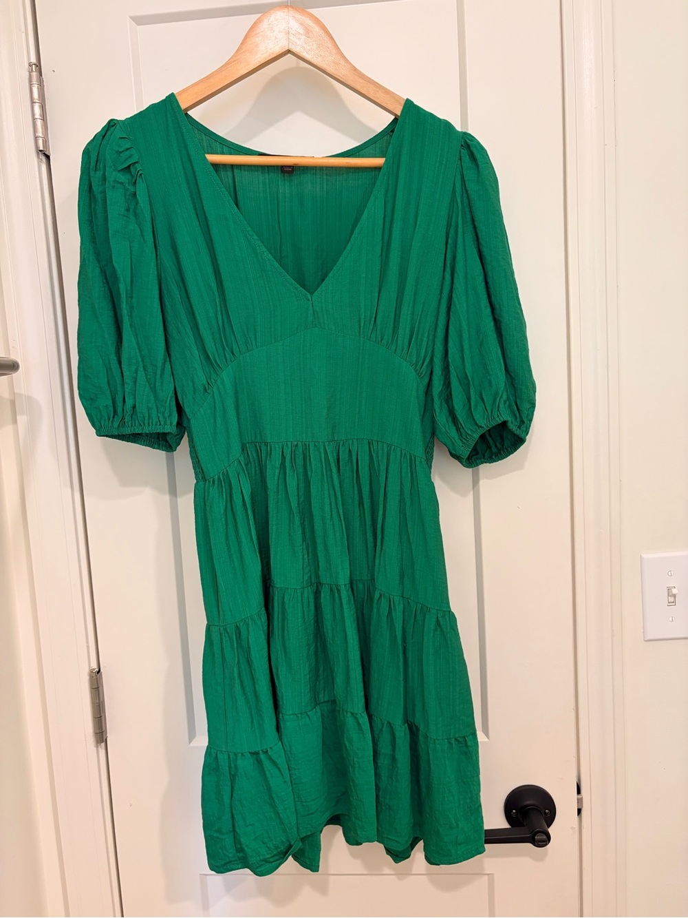 Jealous Tomato Emerald Green V-Neck Puff Sleeve Tiered Mini Dress